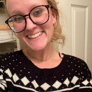 Meet your Posher, Nicole